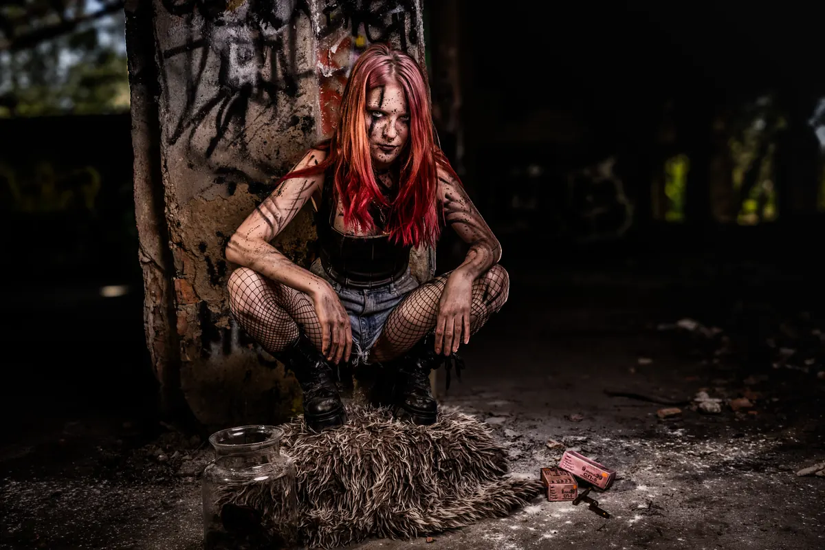 Fotografia artystyczna Pominkiewicza: Oddychanie w ruinie — Przy Słupie